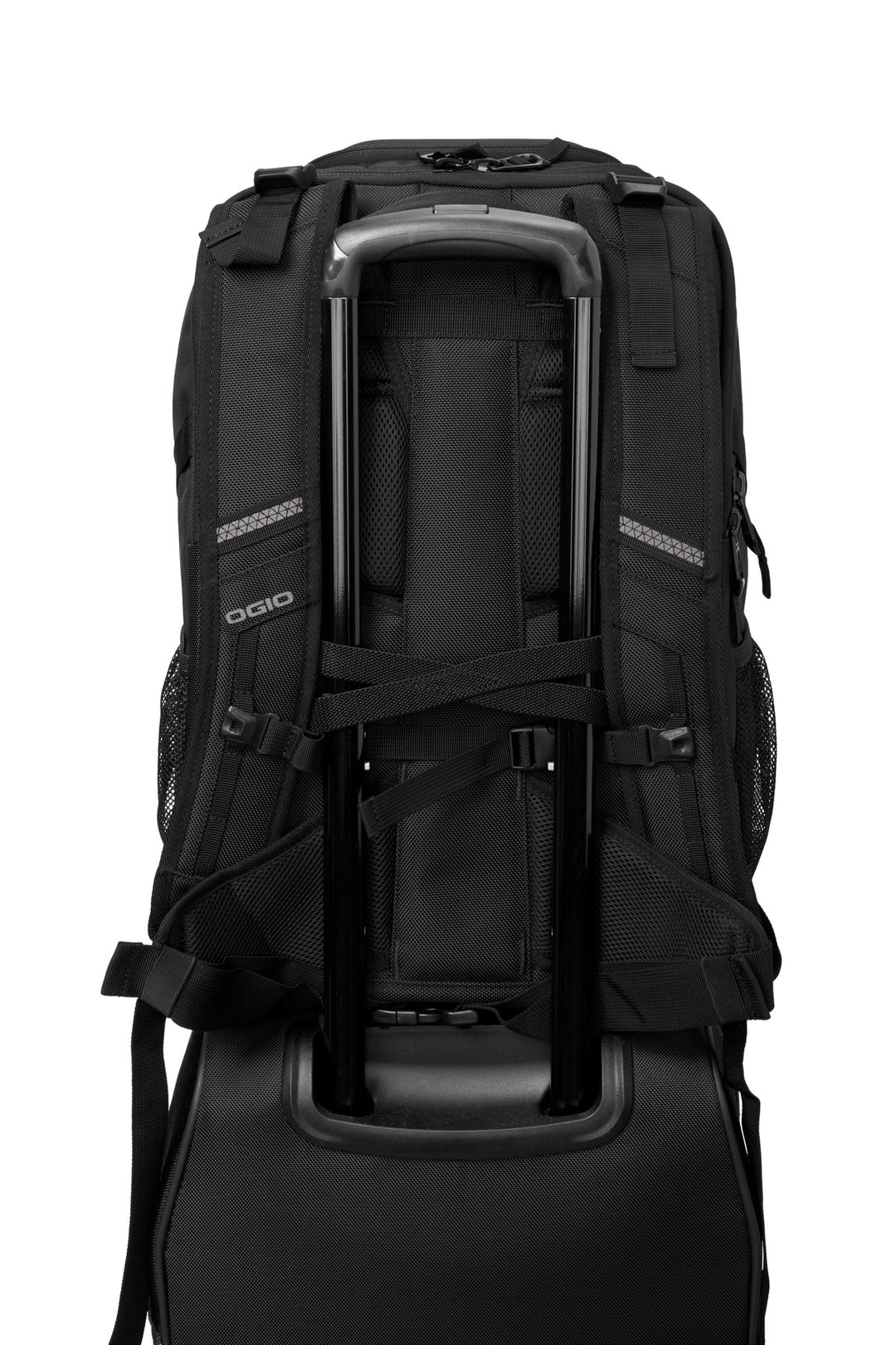 Front View of Blacktop OGIO Motion X-Over Pack 91020