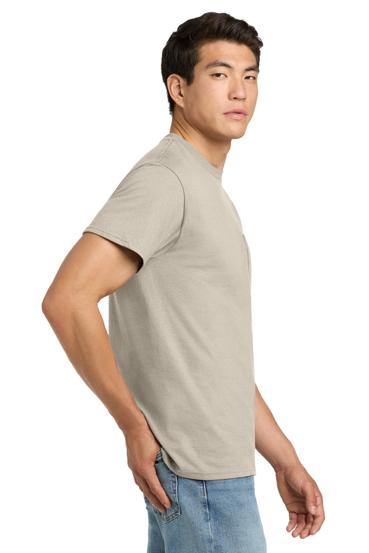 SAND Gildan - Ultra Cotton 100% US Cotton T-Shirt with Pocket. 2300